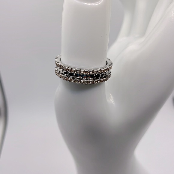 Size 8 Bomb Party FarmHouse Collection - Picture 5 of 12